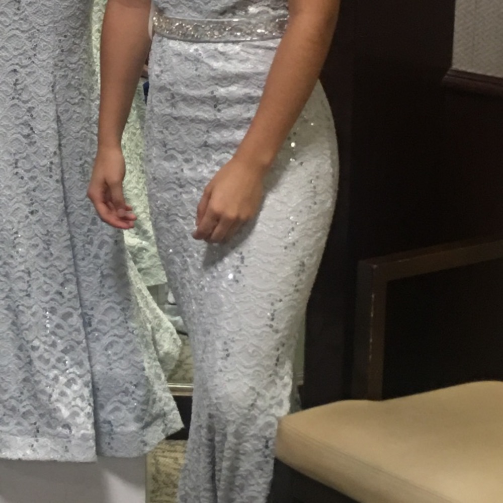 Dress full length size 1/2 new never worn